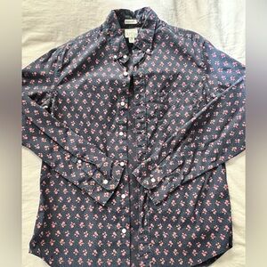 Men’s J. Crew Button Down, size M.